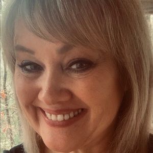 Meet your Posher, Sally